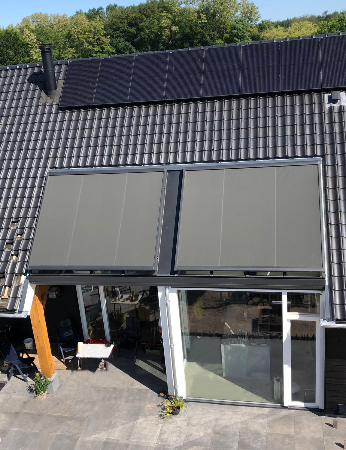 Serre/terrasoverkapping in pannendak zonwering