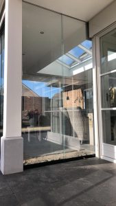 Terrasoverkapping met veiligheidsglas