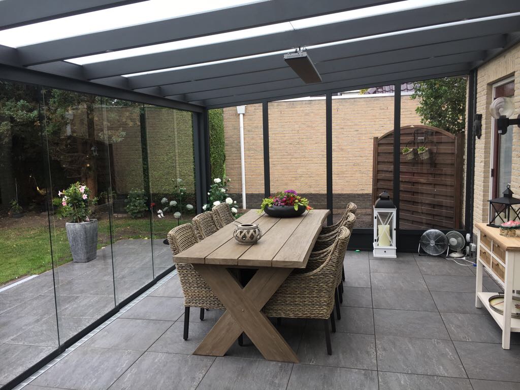 Tuinkamer schuifwand steellook