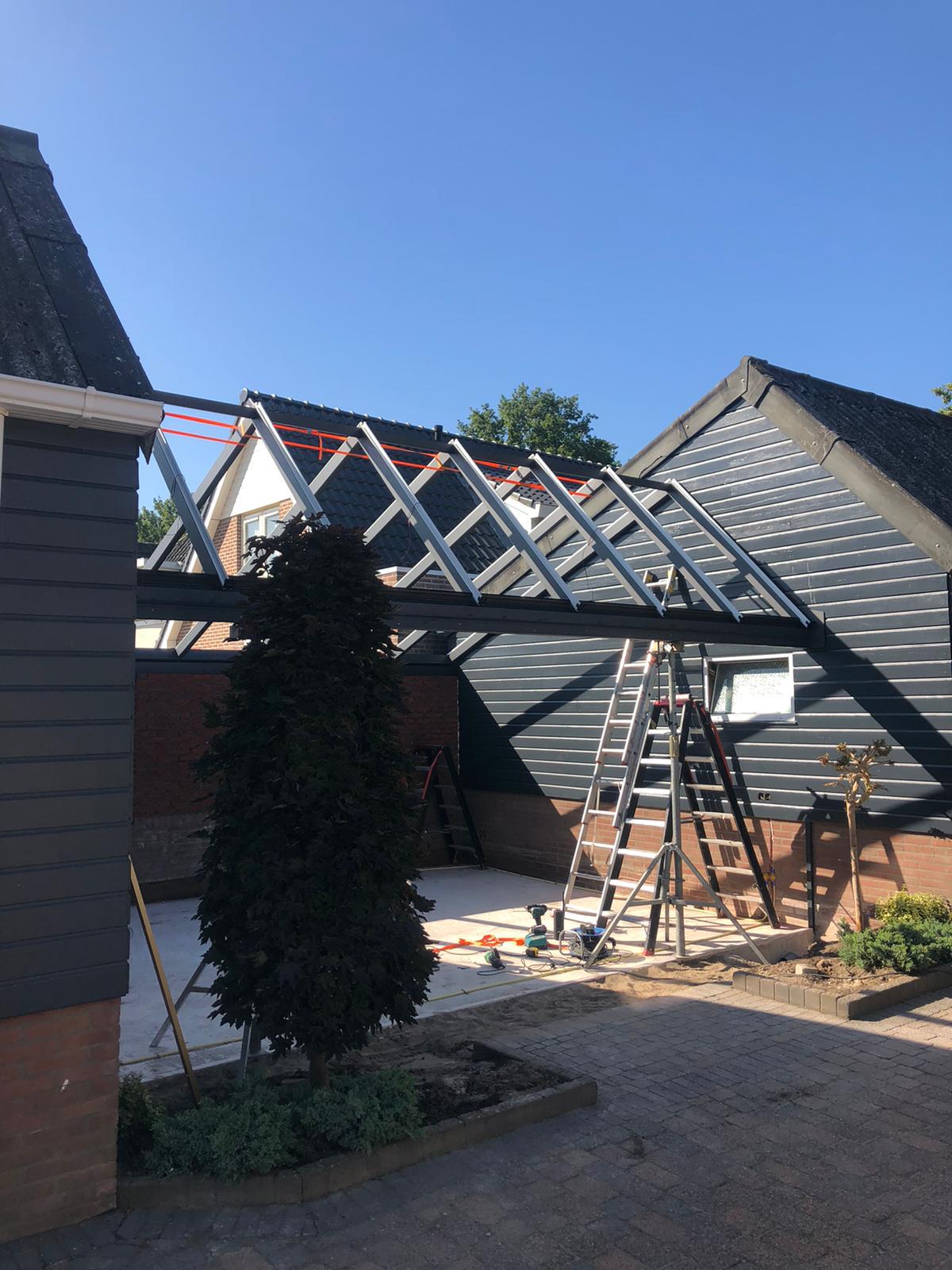 Tuinkamer zadeldak schuifwand, dit is geen overkapping met golfplaten