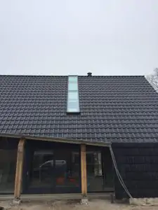 Lichtstraat in een dakpanconstructie