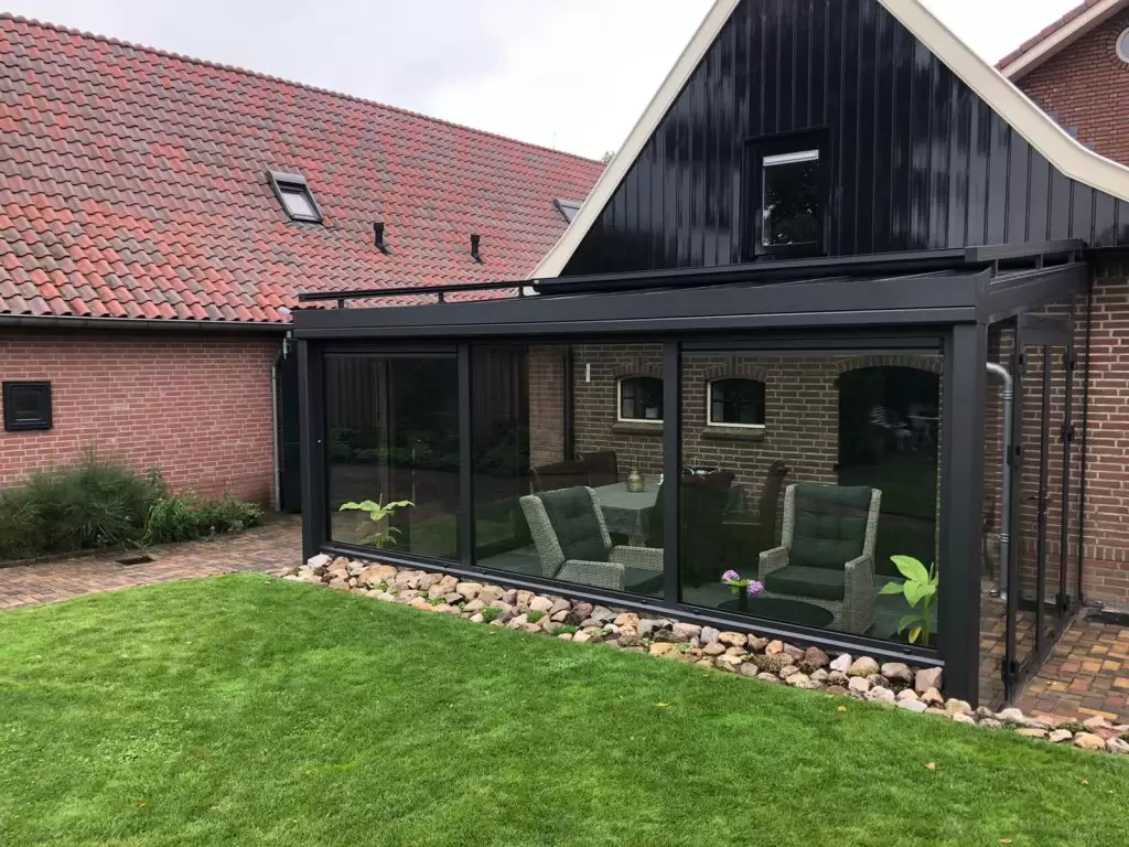Serre stolpdeur zonwering
